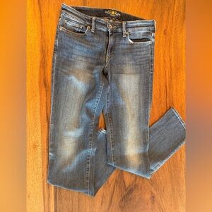 Lucky Brand Women's Sweet Straight Leg Jeans - Medium Blue size 6/28 R